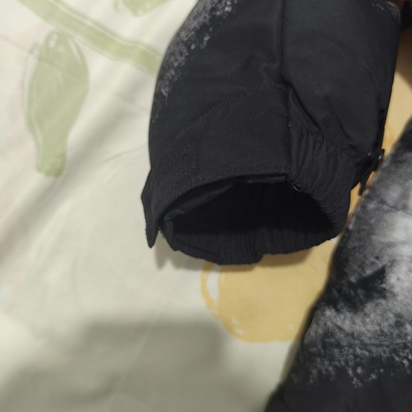 The North Face Outdoor Warm Down Jacket - Picture 6 of 12